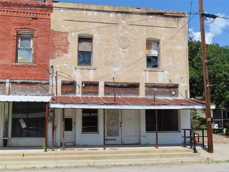 Property photo for 307 N Main Street, Kemp, TX