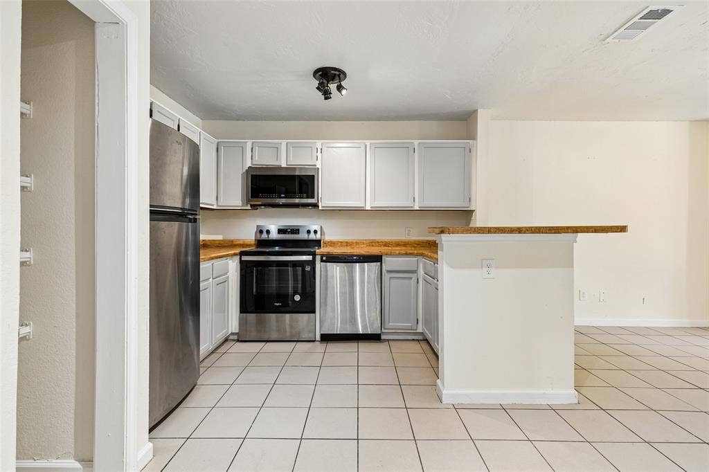 6108 Abrams Road, #610, Dallas, TX 75231 6108 Abrams Road, #610, Dallas, TX 75231