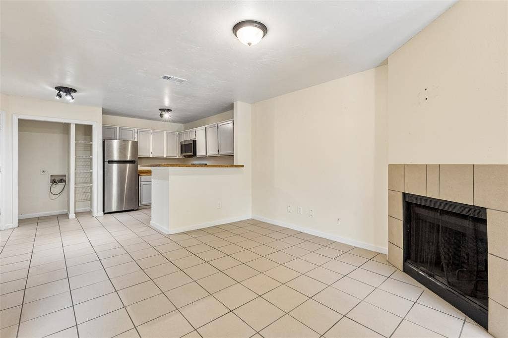 6108 Abrams Road, #610, Dallas, TX 75231 6108 Abrams Road, #610, Dallas, TX 75231