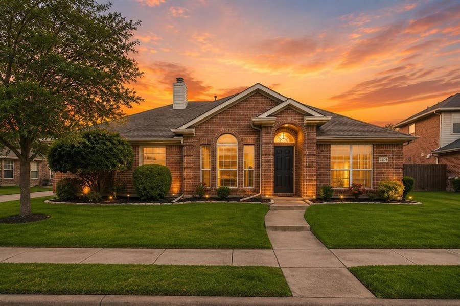 Property photo for 1951 Harvester Drive, Rockwall, TX