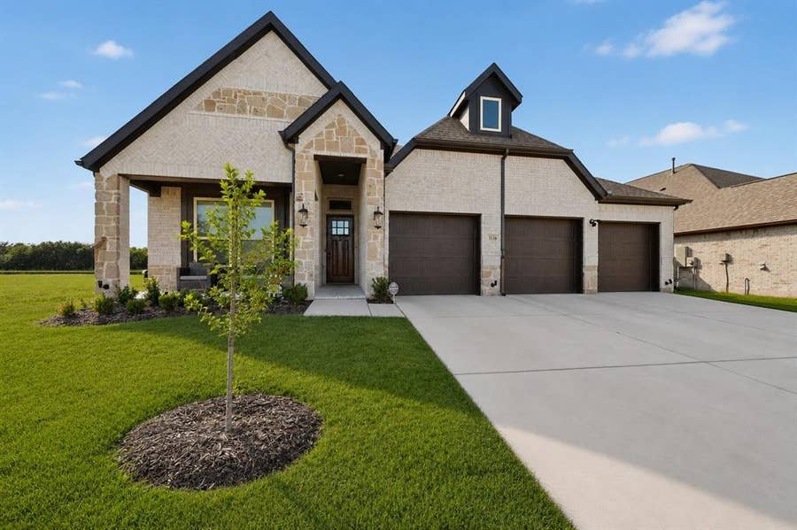 Property photo for 1116 Alaska Drive, Forney, TX