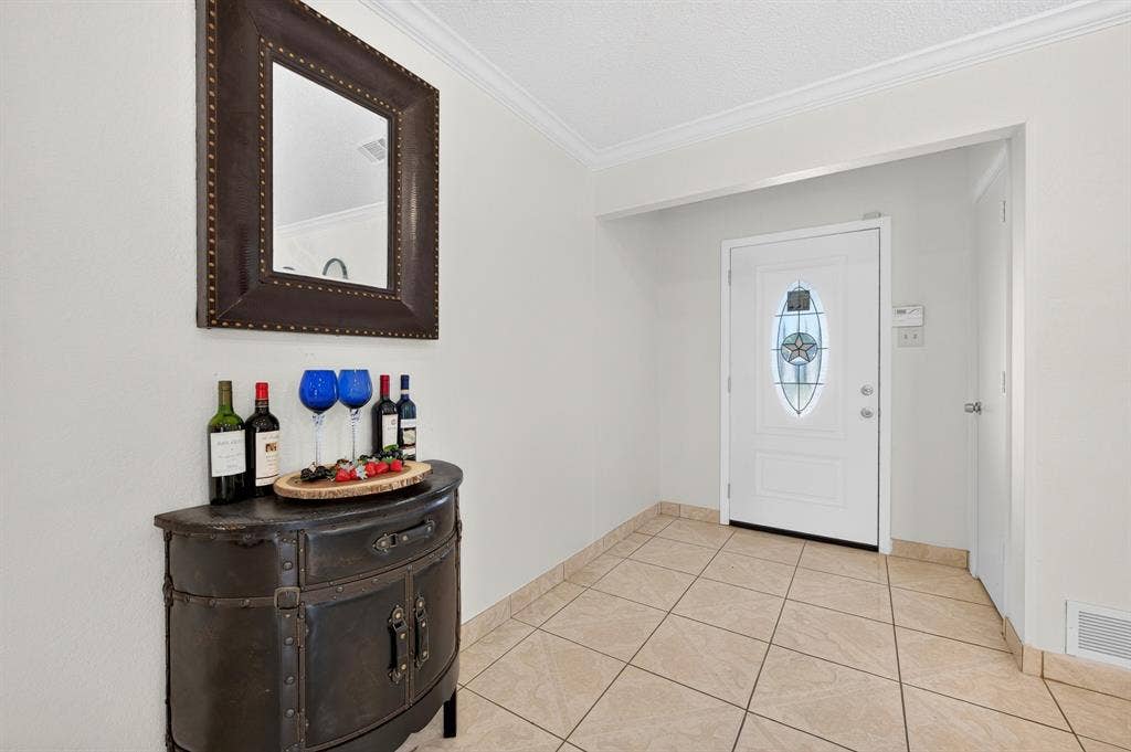 923 Moore Street, Cedar Hill, TX 75104