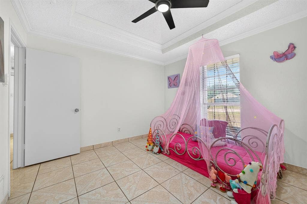 923 Moore Street, Cedar Hill, TX 75104