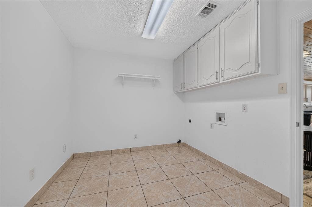 923 Moore Street, Cedar Hill, TX 75104