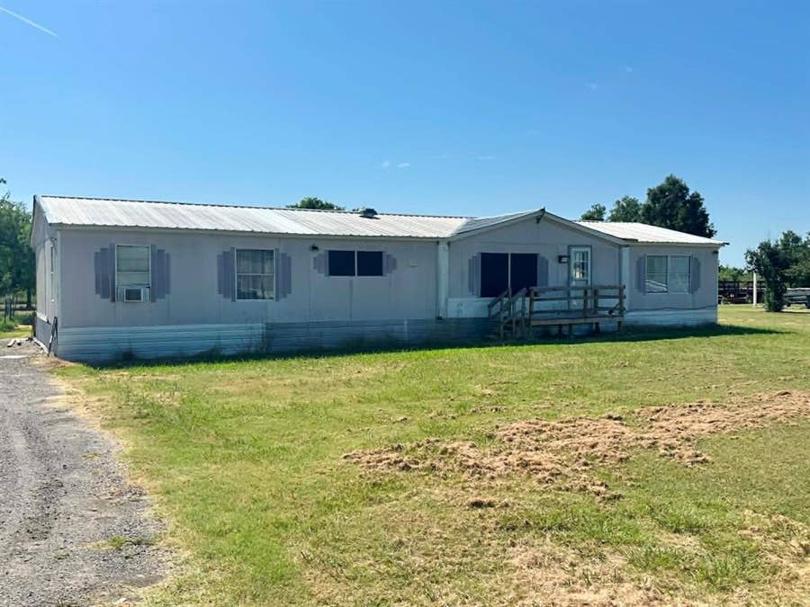 Property photo for 1275 John Wayne Road, Kaufman, TX