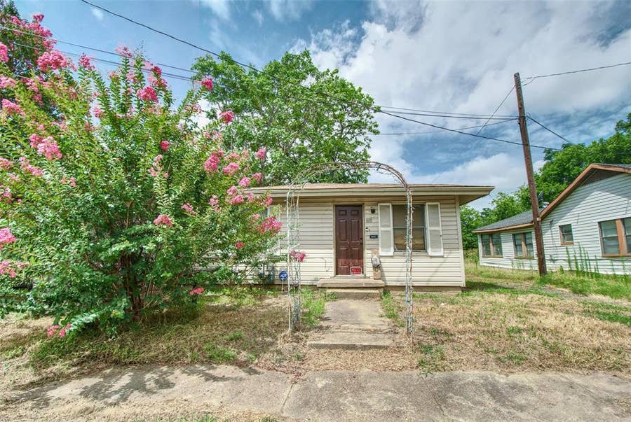 Property photo for 600 Hatton Street, Waco, TX