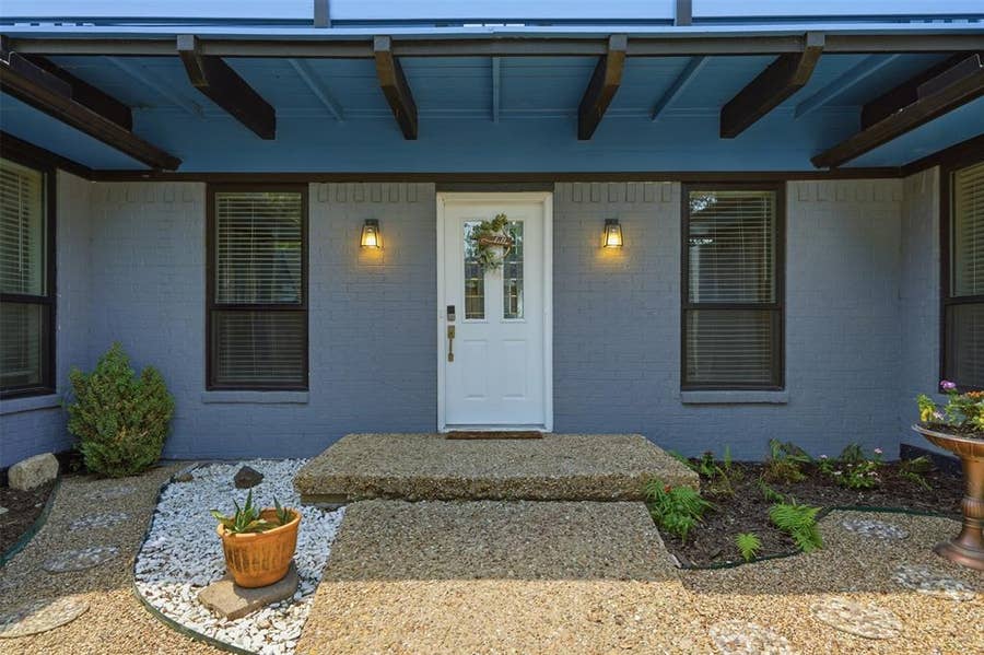 Property photo for 1613 Iroquois Drive, Garland, TX