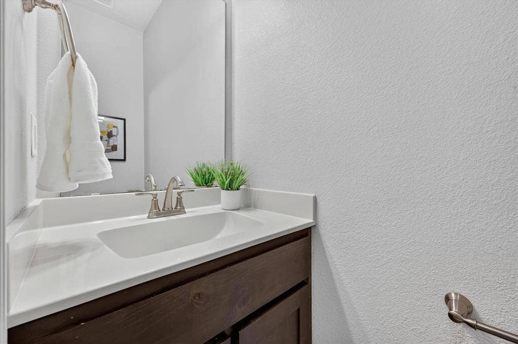 401 Berkeley Drive, Waxahachie, TX 75167 401 Berkeley Drive, Waxahachie, TX 75167