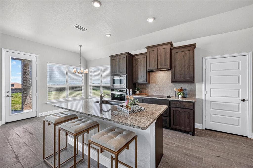 401 Berkeley Drive, Waxahachie, TX 75167 401 Berkeley Drive, Waxahachie, TX 75167