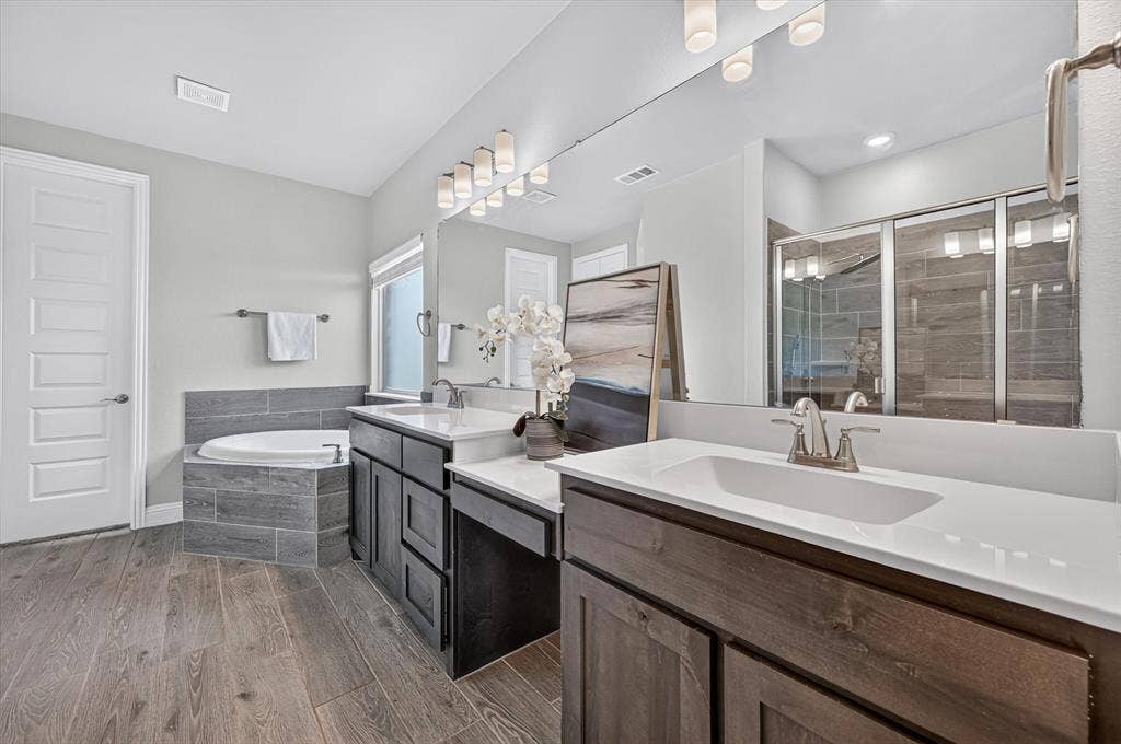 401 Berkeley Drive, Waxahachie, TX 75167 401 Berkeley Drive, Waxahachie, TX 75167