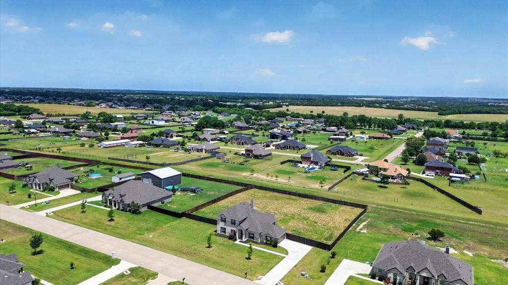 401 Berkeley Drive, Waxahachie, TX 75167 401 Berkeley Drive, Waxahachie, TX 75167