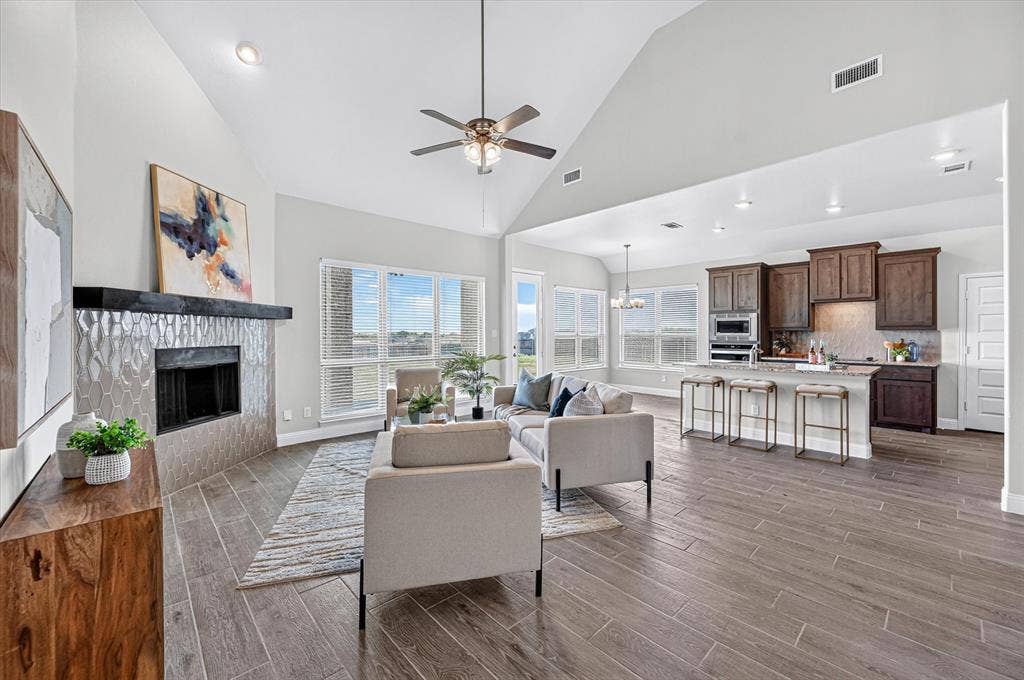 401 Berkeley Drive, Waxahachie, TX 75167 401 Berkeley Drive, Waxahachie, TX 75167