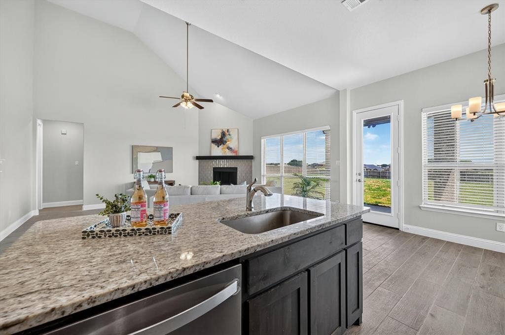 401 Berkeley Drive, Waxahachie, TX 75167 401 Berkeley Drive, Waxahachie, TX 75167