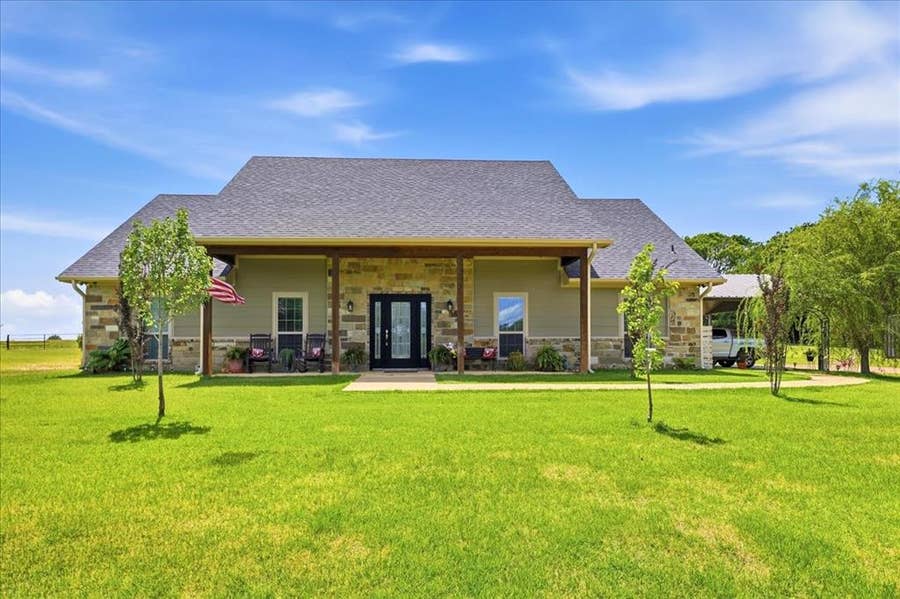 Property photo for 12800 County Road 1311, Malakoff, TX