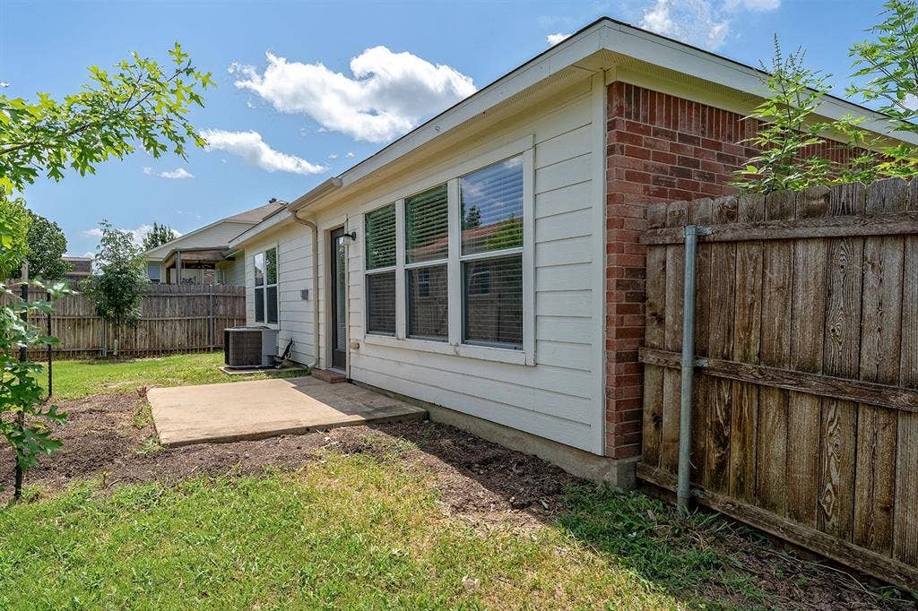 1219 Eagles Nest Trail, Krum, TX 76249