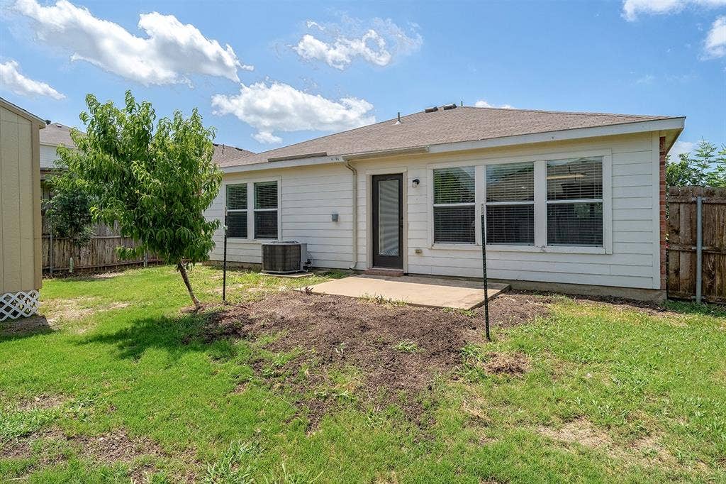 1219 Eagles Nest Trail, Krum, TX 76249