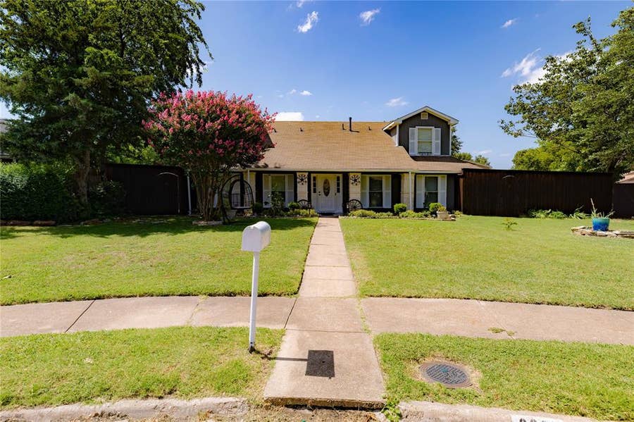 Property photo for 3301 Knights Haven Lane, Garland, TX