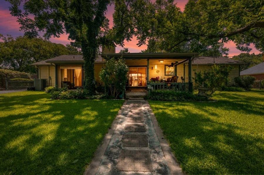Property photo for 3908 Bandera Drive, De Cordova, TX