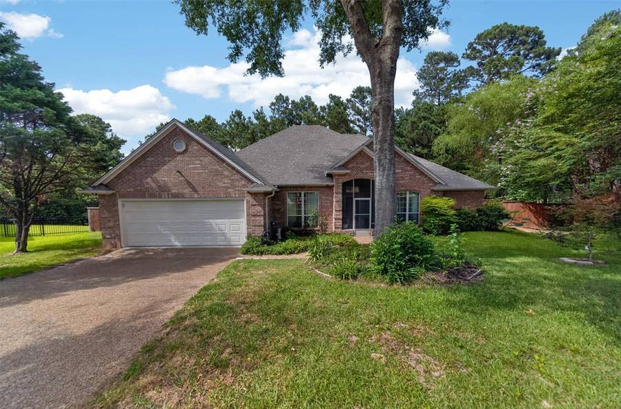 Property photo for 14317 Cedarwood Circle, Tyler, TX