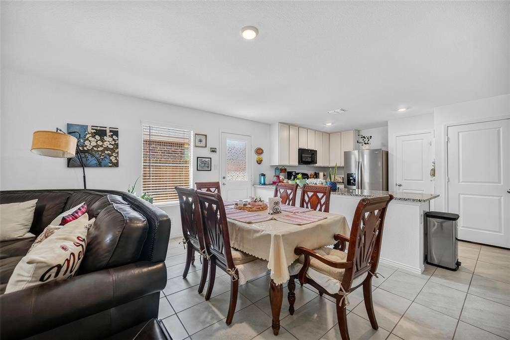 1438 Dovekie Drive, Forney, TX 75126 1438 Dovekie Drive, Forney, TX 75126