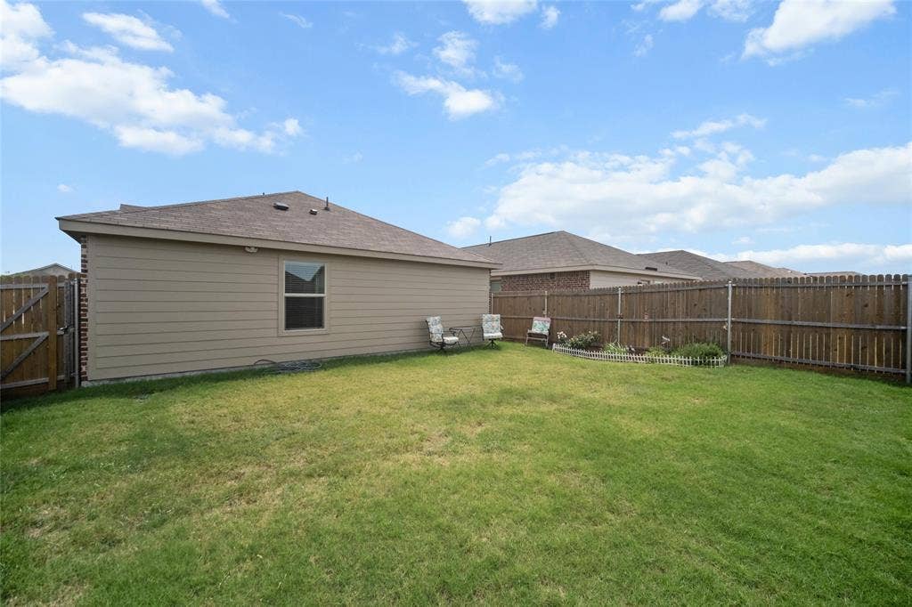 1438 Dovekie Drive, Forney, TX 75126 1438 Dovekie Drive, Forney, TX 75126