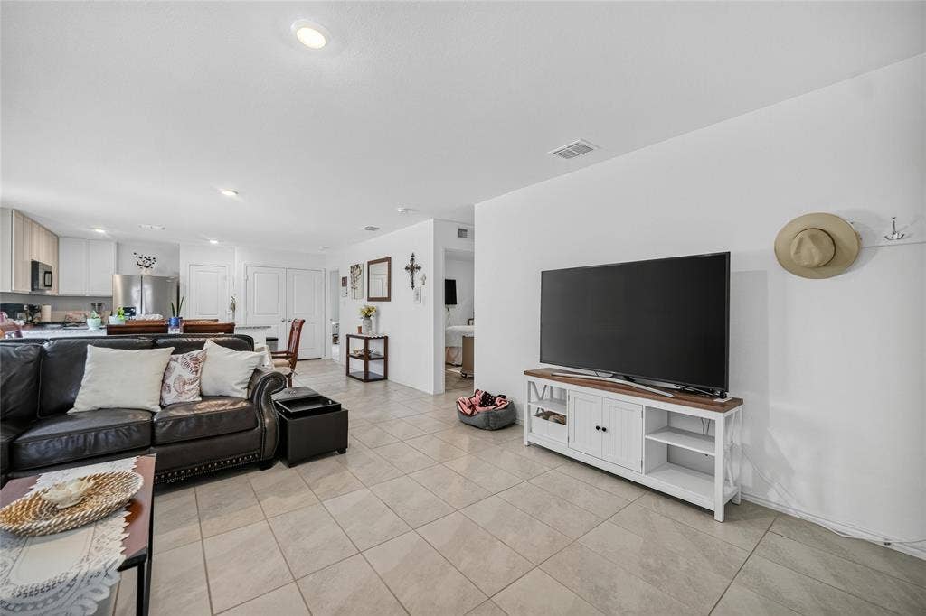 1438 Dovekie Drive, Forney, TX 75126 1438 Dovekie Drive, Forney, TX 75126
