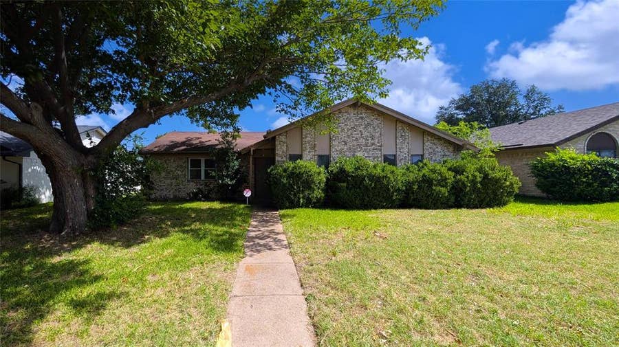 Property photo for 2929 O Henry Drive, Garland, TX