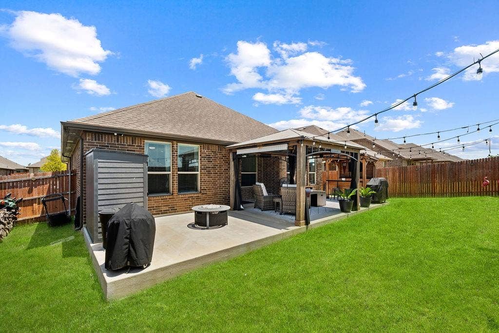 124 Wagon Mound, Waxahachie, TX 75167 124 Wagon Mound, Waxahachie, TX 75167