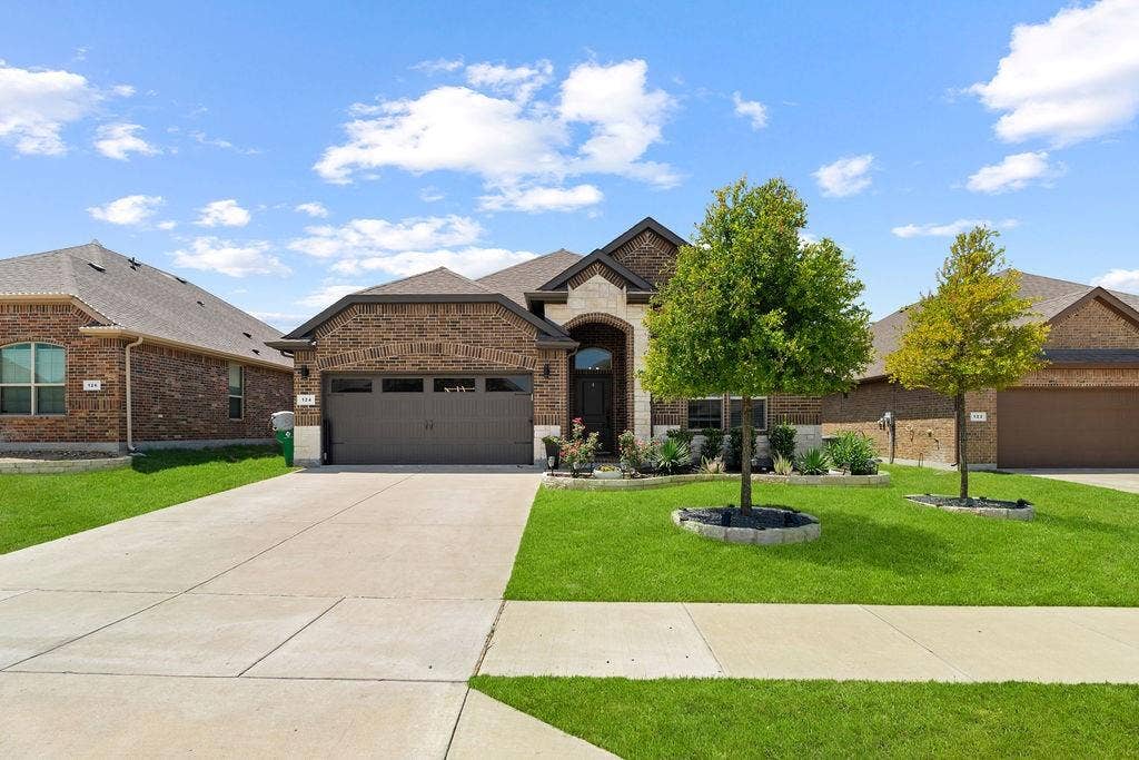 124 Wagon Mound, Waxahachie, TX 75167 124 Wagon Mound, Waxahachie, TX 75167