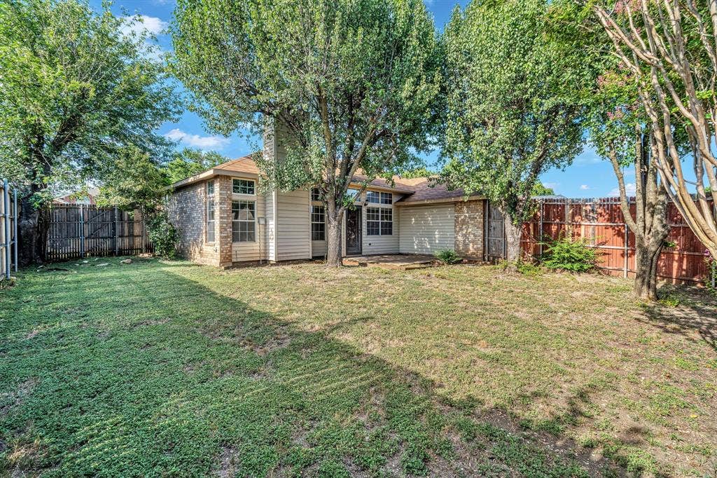 810 Moore Street, Cedar Hill, TX 75104 810 Moore Street, Cedar Hill, TX 75104