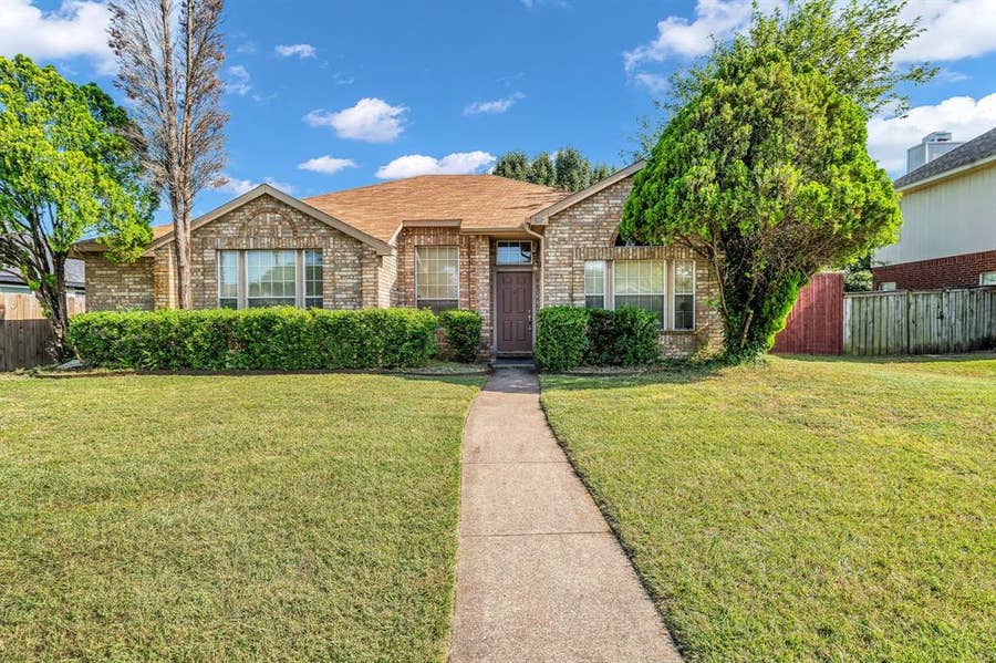 Property photo for 810 Moore Street, Cedar Hill, TX