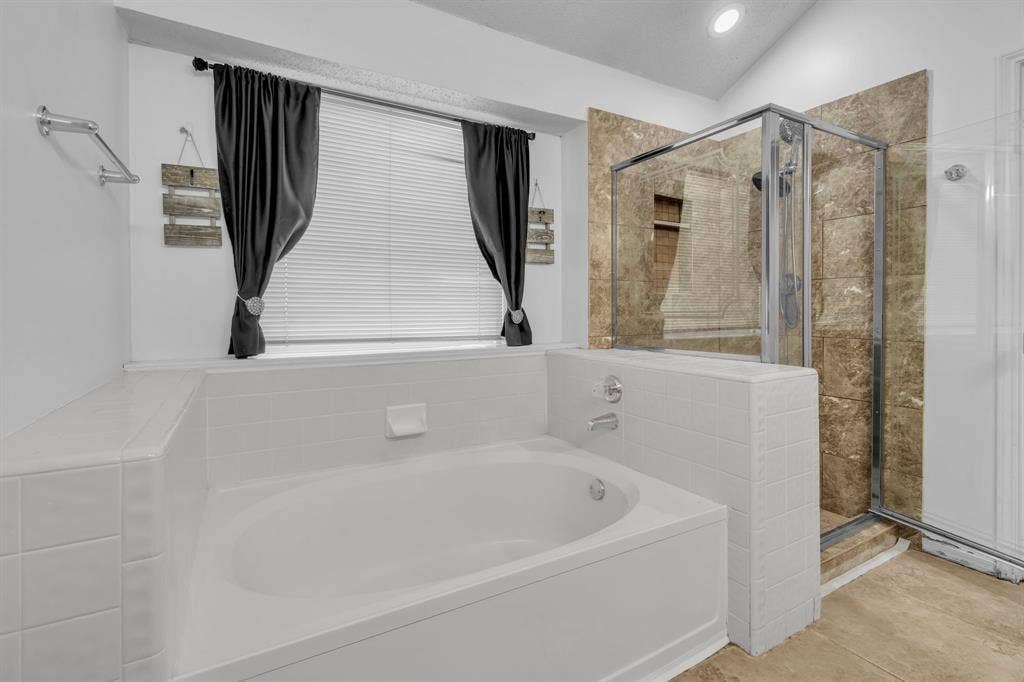 810 Moore Street, Cedar Hill, TX 75104 810 Moore Street, Cedar Hill, TX 75104