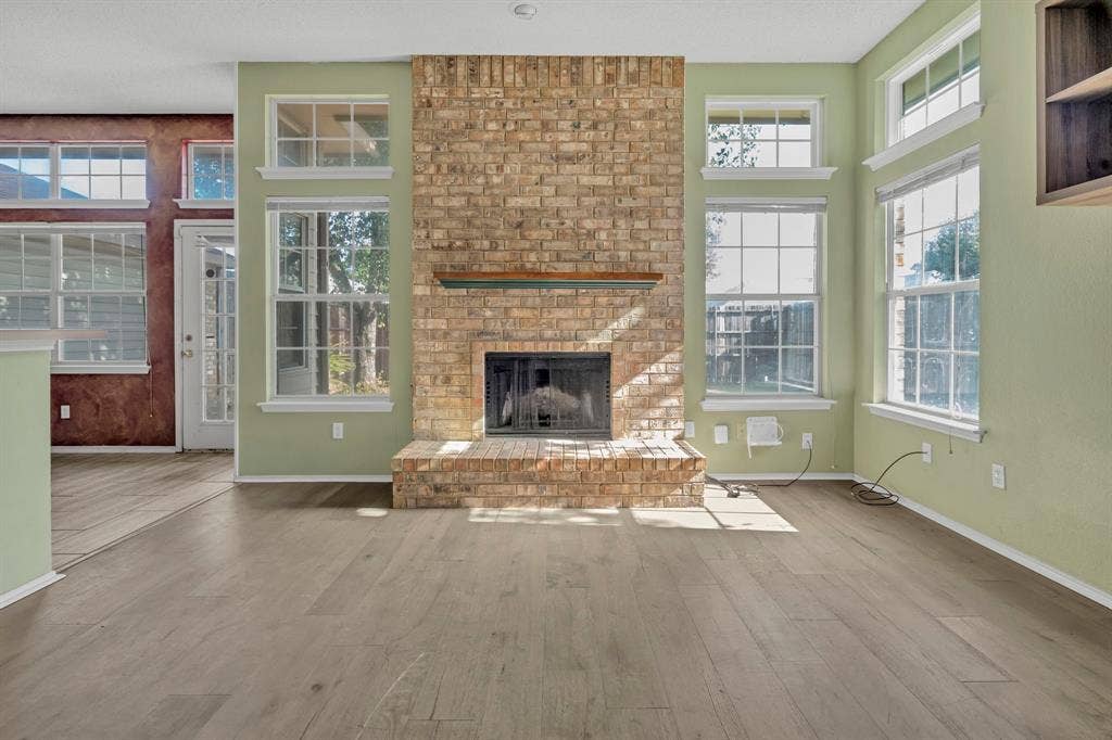 810 Moore Street, Cedar Hill, TX 75104 810 Moore Street, Cedar Hill, TX 75104