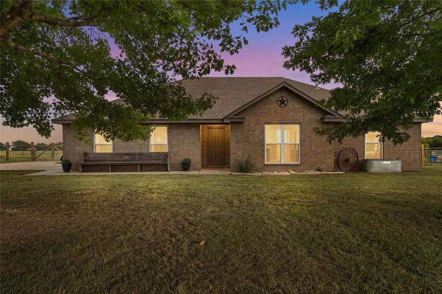 Property photo for 212 Ashley Drive, Bruceville Eddy, TX
