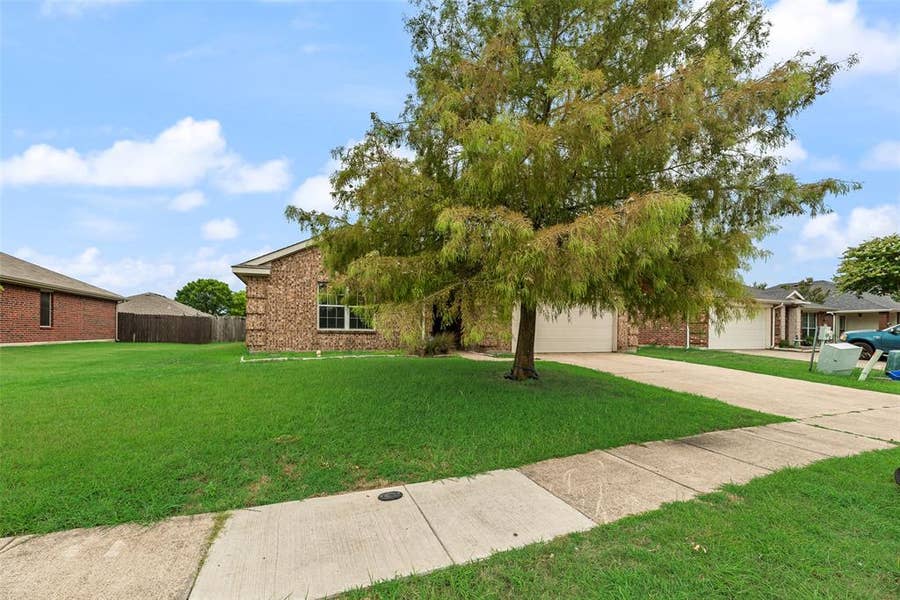 Property photo for 2701 Mockingbird Street, Royse City, TX