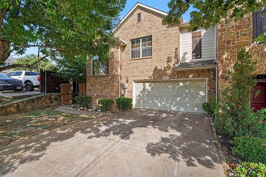 Property photo for 4115 Florence Drive, Irving, TX