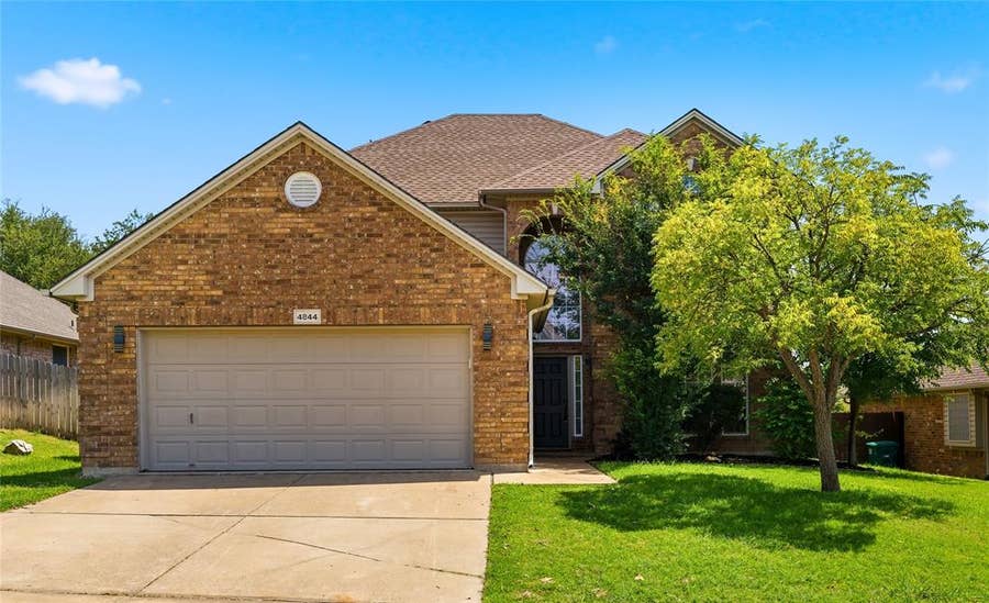 Property photo for 4844 Jodi Drive, Fort Worth, TX