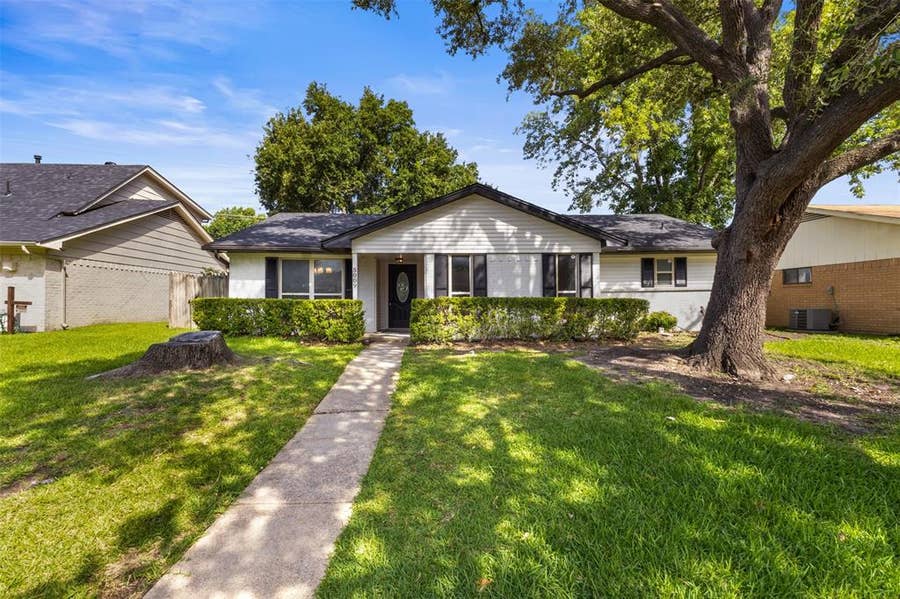 Property photo for 5009 Presidio Drive, Garland, TX