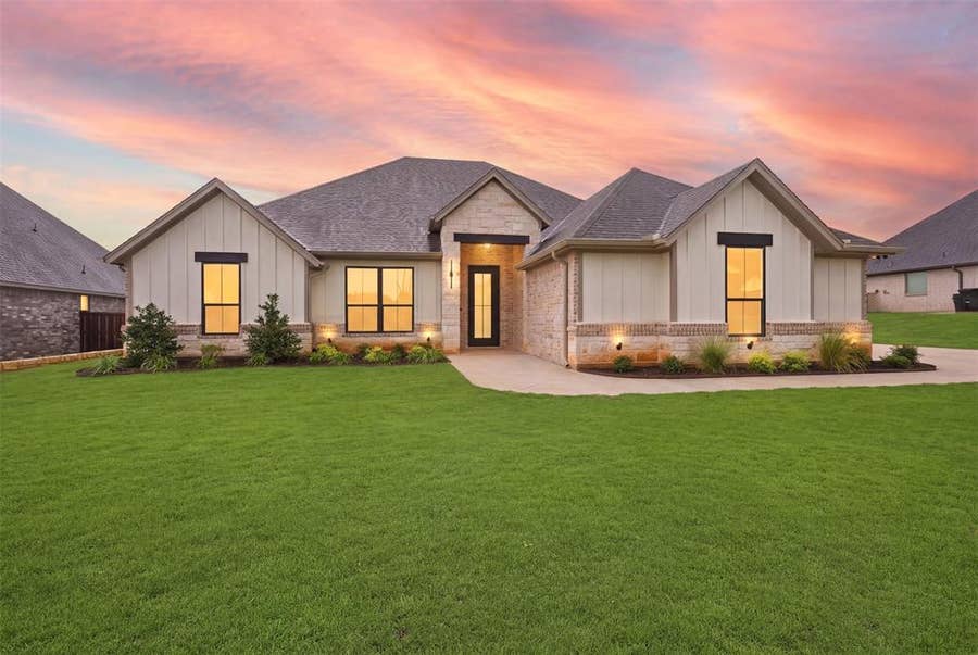 Property photo for 2714 Village Road, Granbury, TX