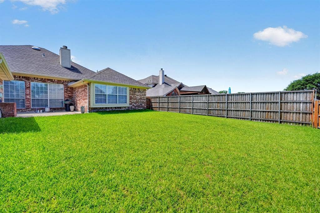 2713 Planetree Drive, Rowlett, TX 75089 2713 Planetree Drive, Rowlett, TX 75089
