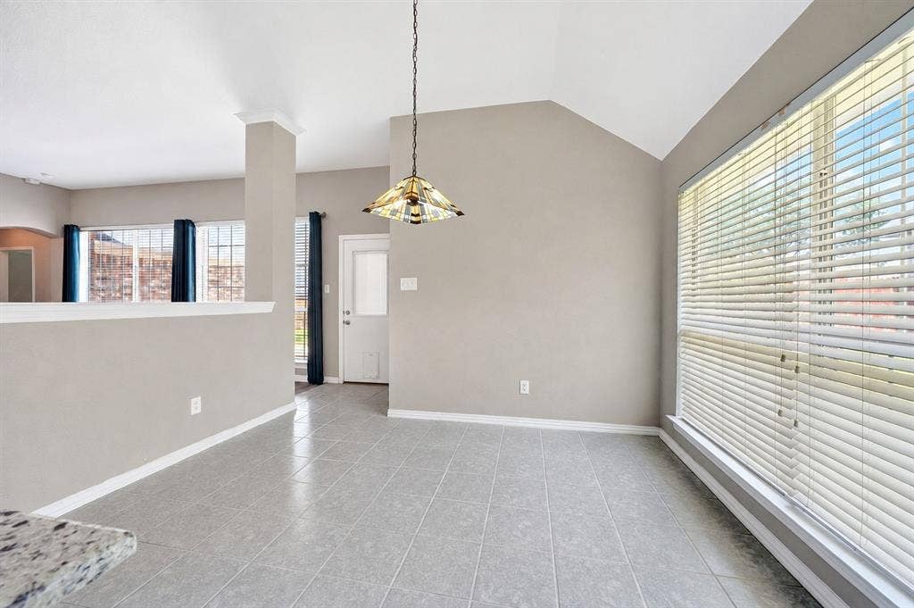 2713 Planetree Drive, Rowlett, TX 75089 2713 Planetree Drive, Rowlett, TX 75089