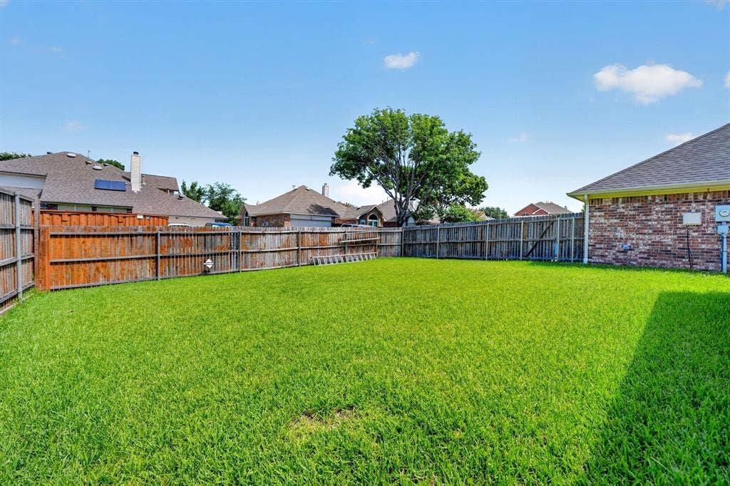 2713 Planetree Drive, Rowlett, TX 75089 2713 Planetree Drive, Rowlett, TX 75089