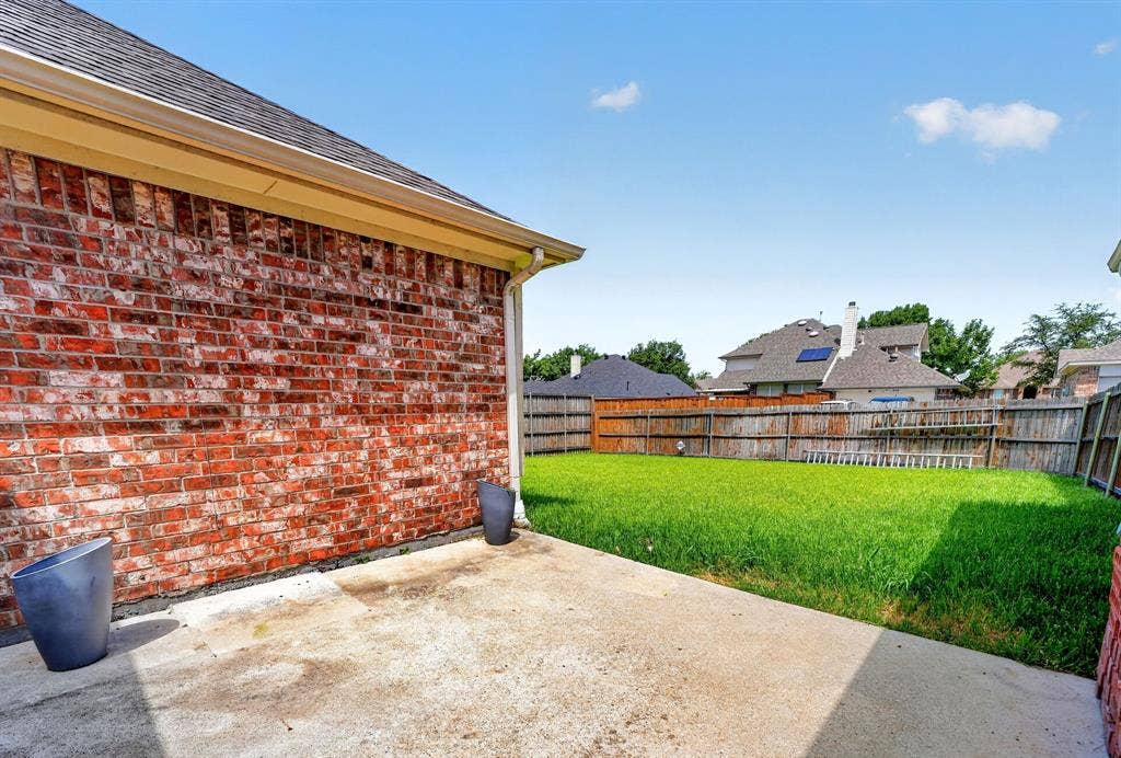 2713 Planetree Drive, Rowlett, TX 75089 2713 Planetree Drive, Rowlett, TX 75089
