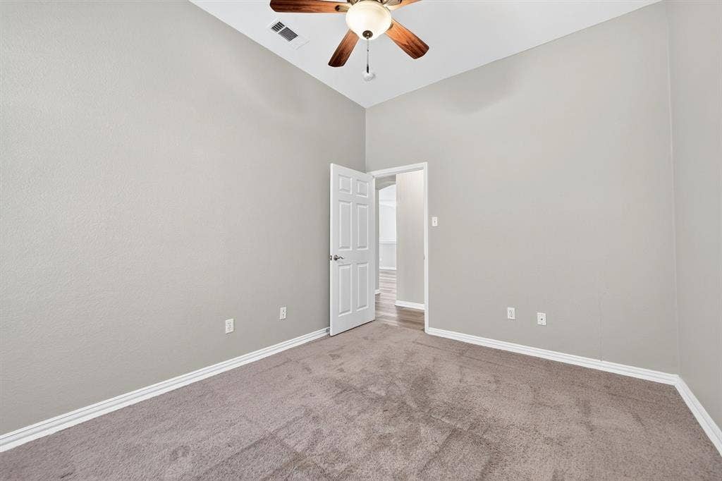 2713 Planetree Drive, Rowlett, TX 75089 2713 Planetree Drive, Rowlett, TX 75089