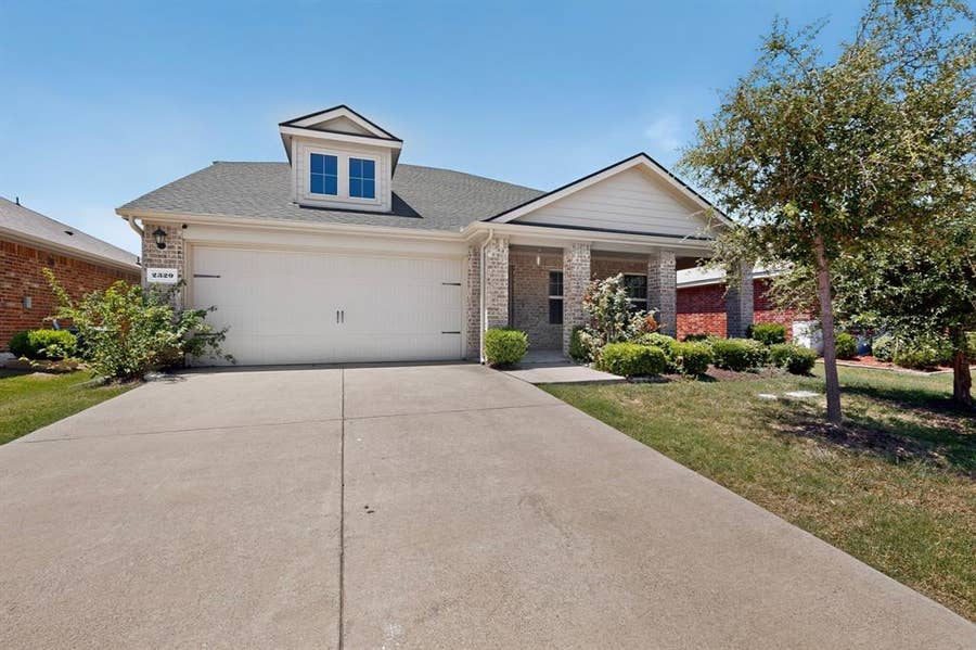 Property photo for 2329 Julia Lane, Forney, TX