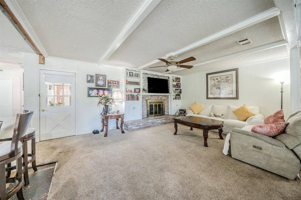 2233 Westfield Street, Grand Prairie, TX 75050 2233 Westfield Street, Grand Prairie, TX 75050