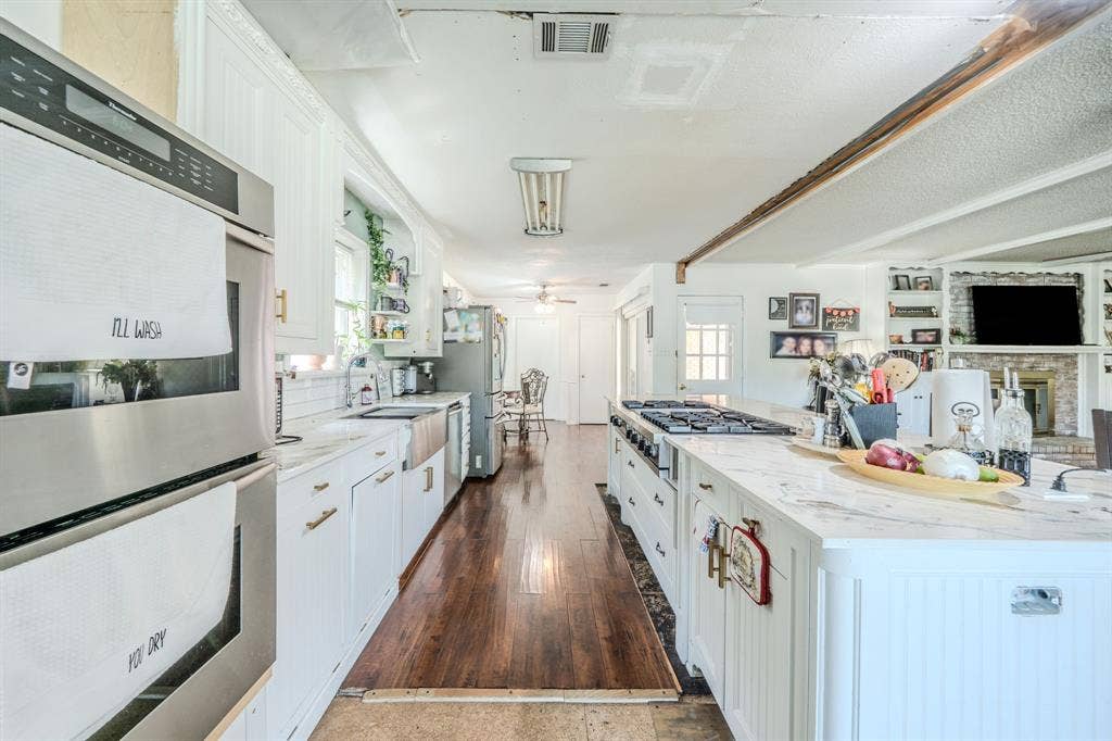 2233 Westfield Street, Grand Prairie, TX 75050 2233 Westfield Street, Grand Prairie, TX 75050