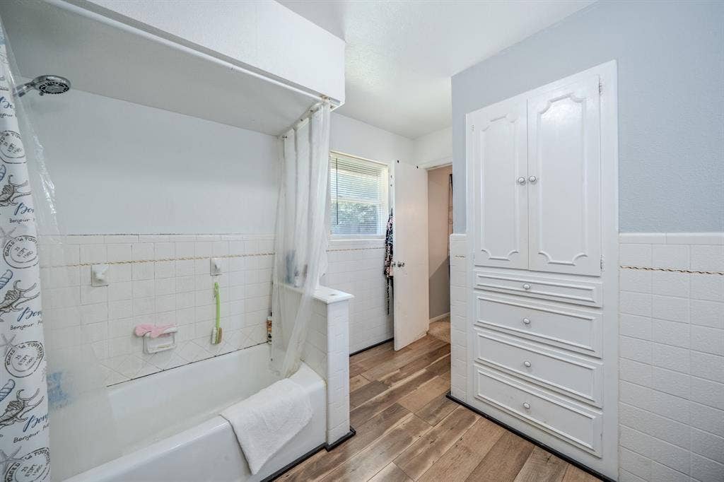 2233 Westfield Street, Grand Prairie, TX 75050 2233 Westfield Street, Grand Prairie, TX 75050