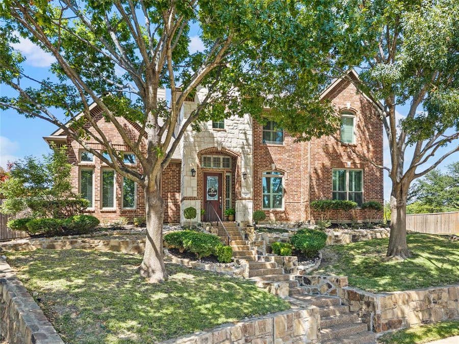 Property photo for 1680 Lake Brook Circle, Rockwall, TX