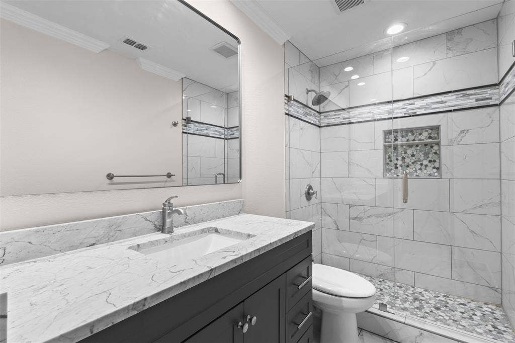 2441 Miller Street, Grand Prairie, TX 75051 2441 Miller Street, Grand Prairie, TX 75051